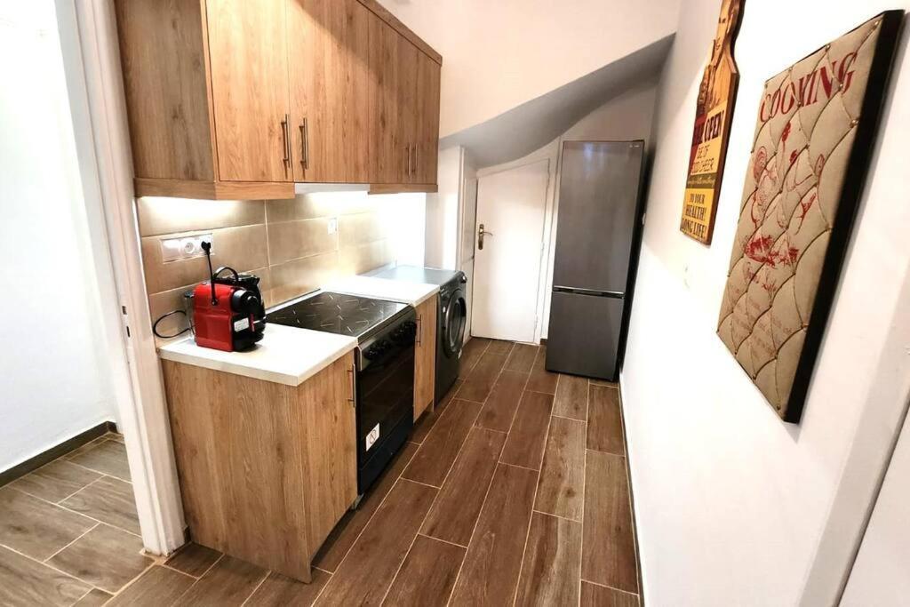 Gazi Apartment With Breakfast Athens Ngoại thất bức ảnh